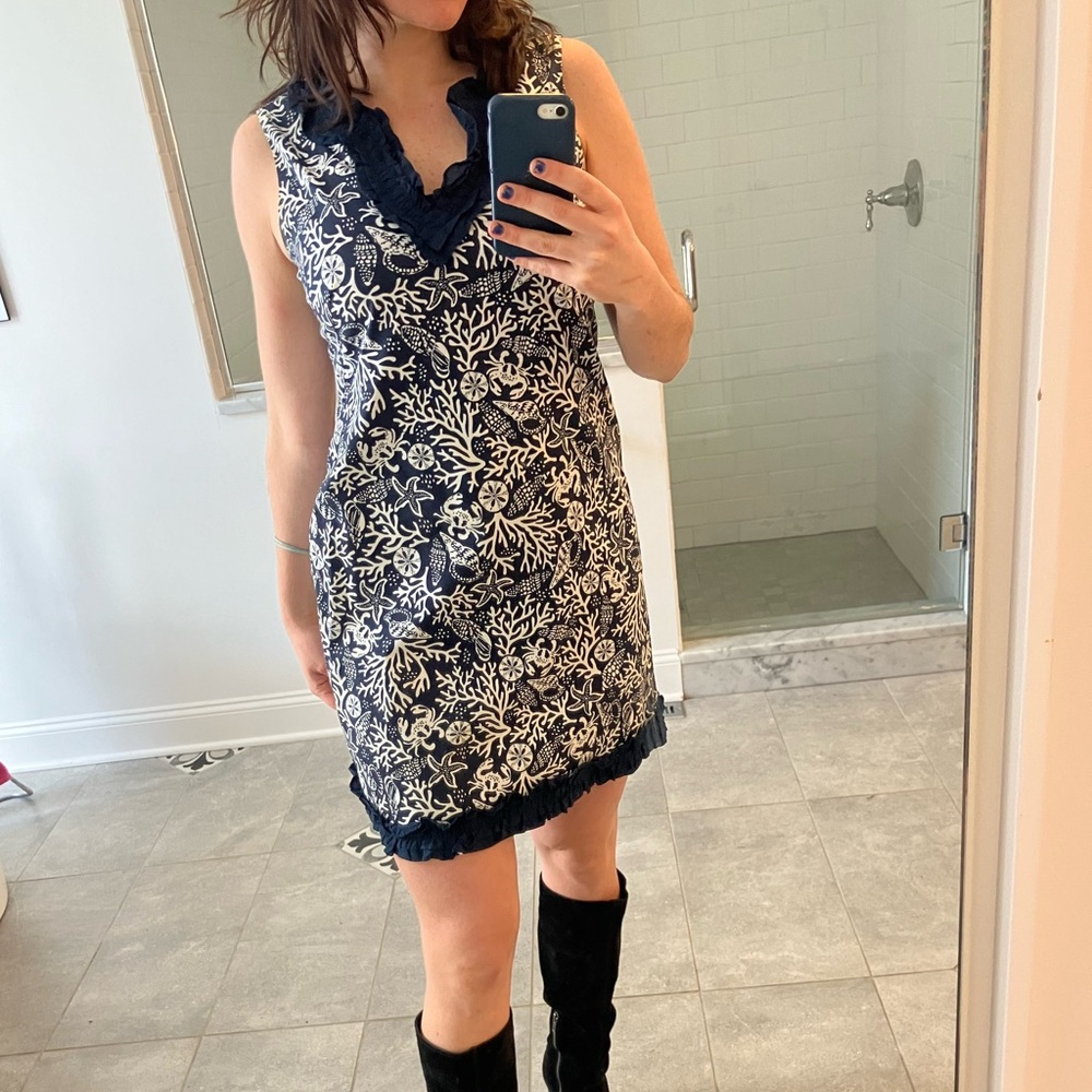 navy and white Lily Pulitzer summer dress